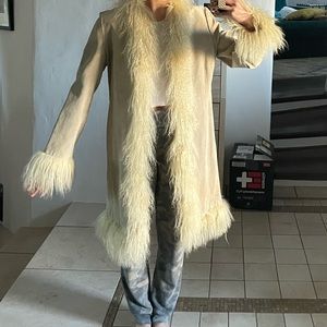 Vintage afghan style fur trimmed coat. Suede. Beige. XS-S